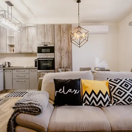 La88 Bayview Apartment II Слима Экстерьер фото